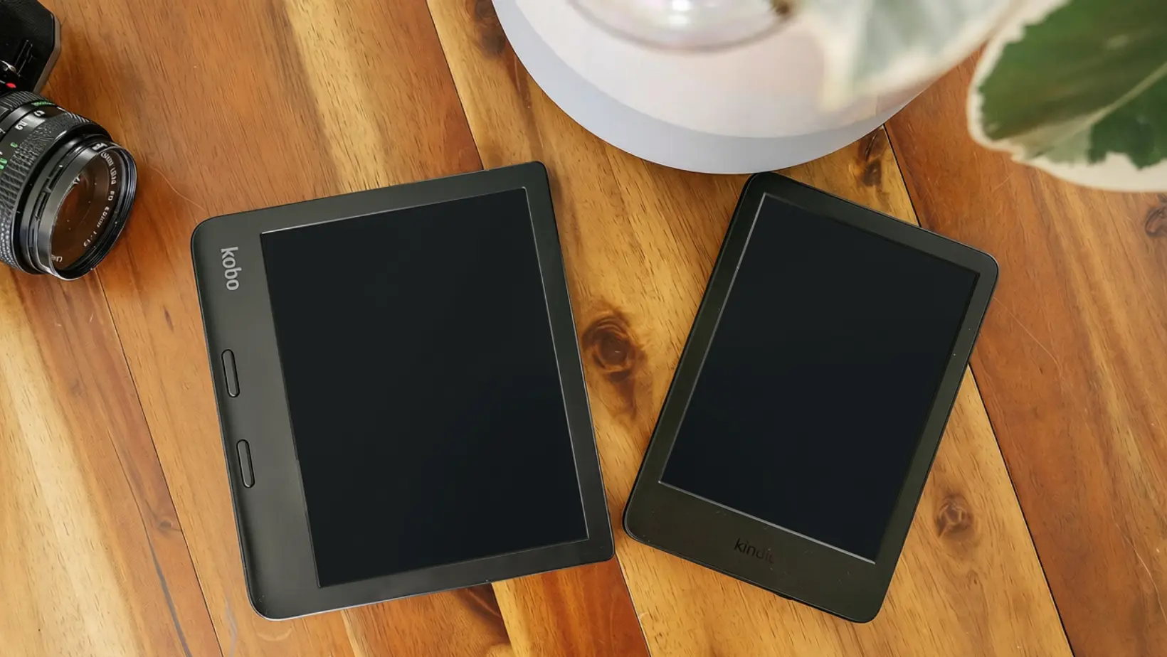 Kindle Unlimited vs Publishing Wide: What Authors Should Know 3 Kobo and Kindle eReaders comparing Kindle Unlimited vs publishing wide for independent authors